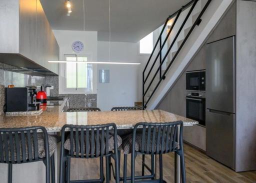Newly Renovated 2 Bedroom Beachfront House Sitio de Calahonda Exterior foto